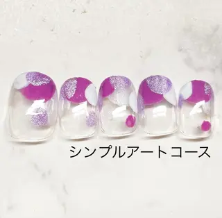 ミディアム ネイルサロン Bliss（ブリス）のネイルデザイン