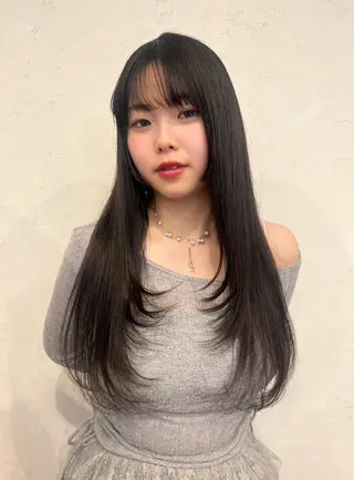 ロング カラー 🩷愛咲🩷レイヤー /透明感カラーのヘアスタイル