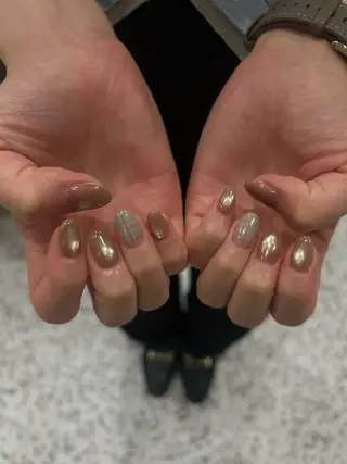ネイル 小松 千冬のネイルデザイン