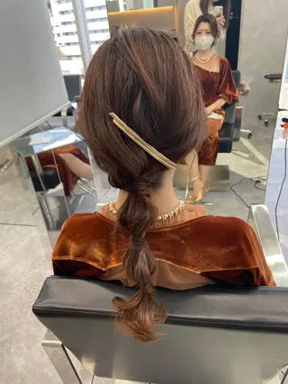 ロング カラー ヘアアレンジ 口コミ高評価✨ 安達ももかのマツエク・マツパデザイン
