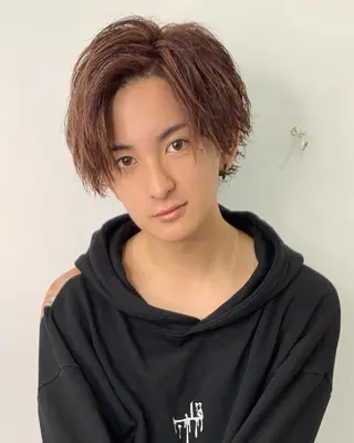 ショート カラー パーマ メンズ メンズ縮毛矯正 細谷碧海のヘアスタイル