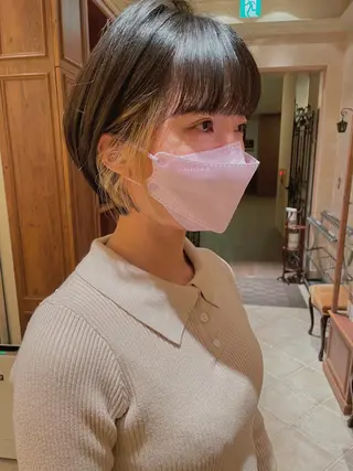 ショート 白髪ぼかしハイライト 脱白髪染めのヘアスタイル