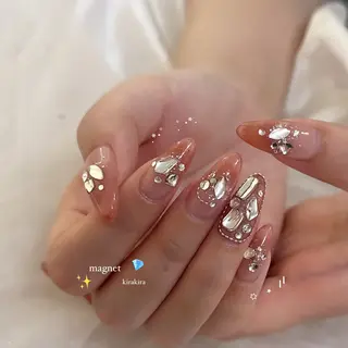 ネイル sara : salon ELVIのネイルデザイン