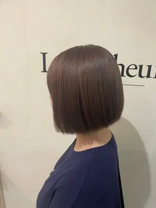 ミディアム カラー ボブ.艶髪 髪質改善.縮毛矯正のヘアスタイル