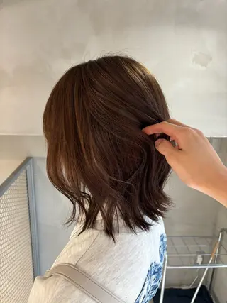 カラー 🧸柔らかベージュ/ 顔周りレイヤー/ミクのヘアスタイル
