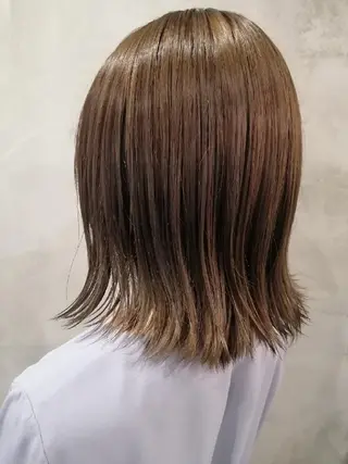 ミディアム カラー 傷ませないブリーチ 美容師🎉内山のヘアスタイル