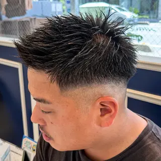 ショート メンズ 吉田 新平のヘアスタイル