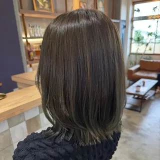 ショート カラー MOMO anan AVEDAのヘアスタイル