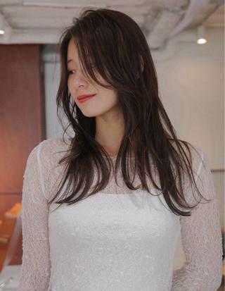 セミロング カラー ヘアアレンジ 透明感カラー レイヤーカット　大和のヘアスタイル