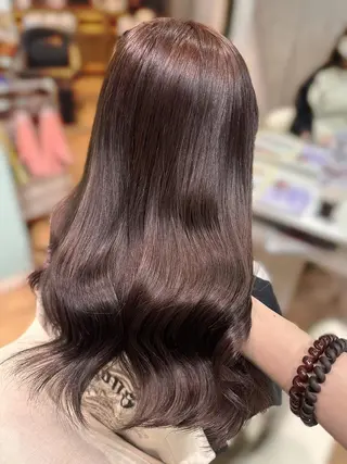 ロング Mirashy 成田のヘアスタイル