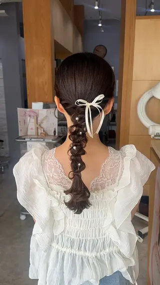 ミディアム miloc MOMOKAのヘアスタイル