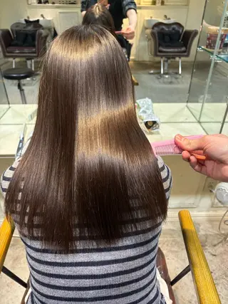 セミロング 《ro-ro》 みゆのヘアスタイル