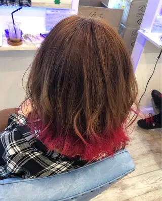 ミディアム カラー 白井 つづりのヘアスタイル