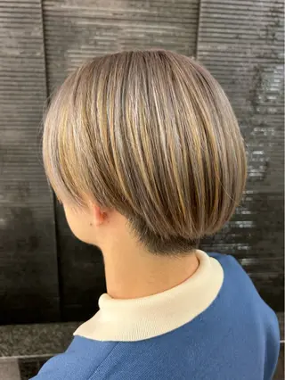 ショート メンズ 對馬 光梨のヘアスタイル