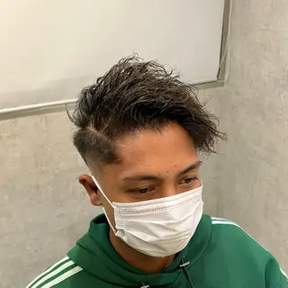 ショート パーマ メンズ パーマ特化美容師 佐藤壮流のヘアスタイル