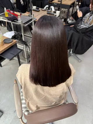 セミロング 髪質改善／縮毛矯正 関根青葉のヘアスタイル