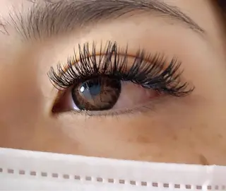 マツエク・マツパ eyelash Anmut Lunaのマツエク・マツパデザイン