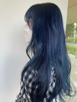 ロング カラー 本間 良のヘアスタイル