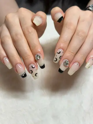 ロング yuka ⭐︎のネイルデザイン