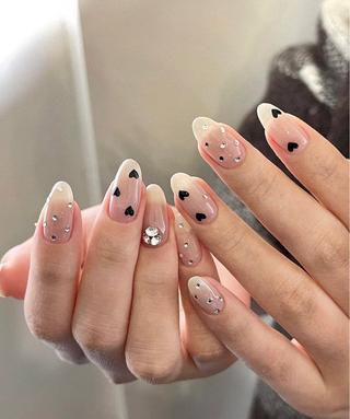 ネイル エリ🫧 nail池袋東口のネイルデザイン