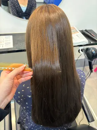 ロング カラー LUCK ユナのヘアスタイル