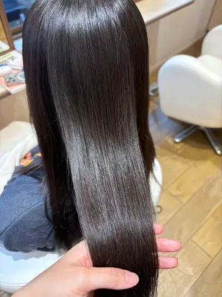 ロング 艶感🫧透明感カラー YUKARIのヘアスタイル