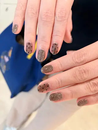 ネイル DEEokazaki ayaka.Tのネイルデザイン