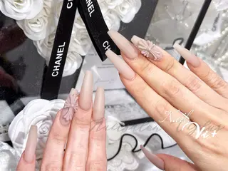 ネイル ✨Nailsalon Vi+✨のネイルデザイン