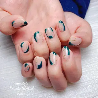 ショート ネイル 🐾enen style 🐾のネイルデザイン