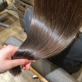カラー ナチュラルレイヤー |艶髪|AYAKOのヘアスタイル