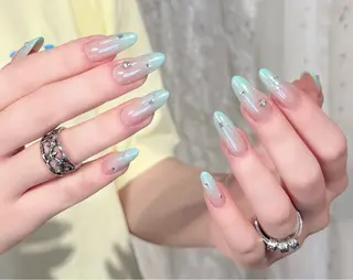ネイル Dione Nail きよみのネイルデザイン