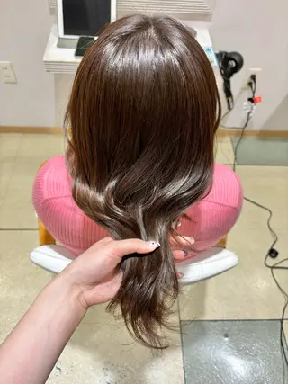 セミロング カラー 透明感カラー/ レイヤー/ユウユのヘアスタイル