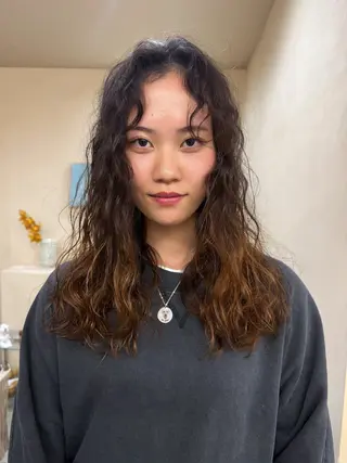 ロング パーマ 木村 桃子のヘアスタイル