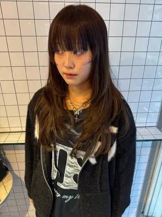 セミロング レイヤーウルフ エクステ磯部のヘアスタイル