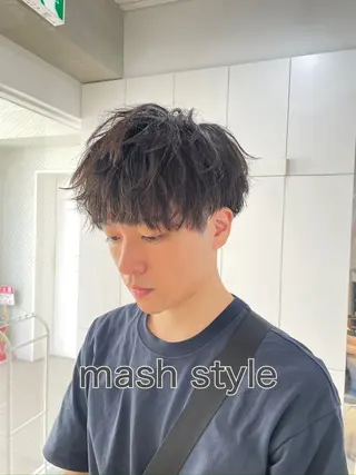 ショート ヘアアレンジ メンズ 艶カラー✨縮毛矯正✨ 翁長孝輔のヘアスタイル