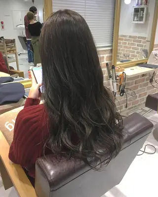 セミロング カラー 草薙 大のヘアスタイル