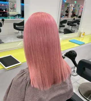 セミロング カラー ヘアアレンジ 🫧モテる💗ダメー ジレスハイトーン🫧のヘアスタイル