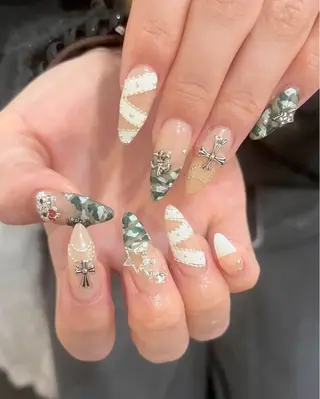 ネイル Nail salon Rhonaのネイルデザイン
