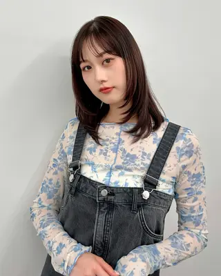 ミディアム カラー ブリーチなし/レイヤ ー特化🌈Tommyのヘアスタイル