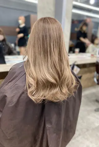 ロング カラー レイヤーカット 赤み消し　店長/大和のヘアスタイル