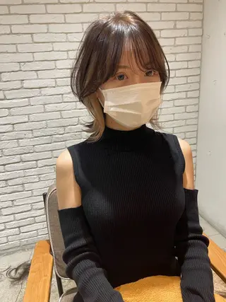 セミロング レイヤーカット 小山 悠のヘアスタイル