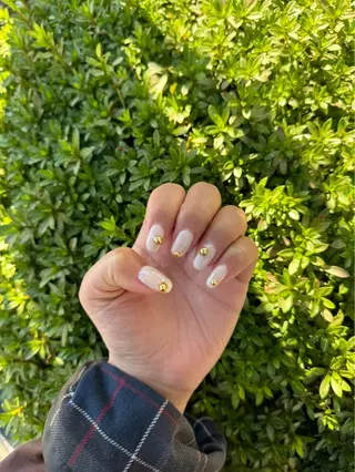 ネイル LAVISH 大和店 emi･:*+のネイルデザイン
