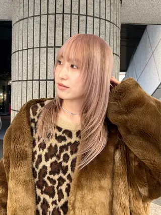 ミディアム カラー 渋谷ハイトーン pi-(ぴー)のヘアスタイル