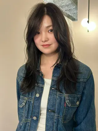 ロング カラー yewscent / konaのヘアスタイル