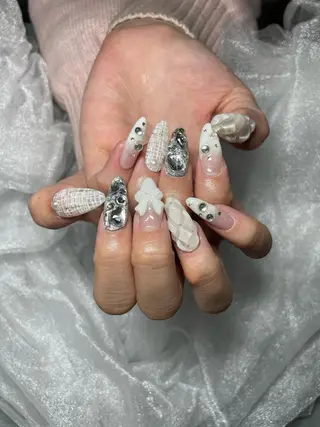 ネイル LAVISH 大和店 🤱子連れ大歓迎のネイルデザイン