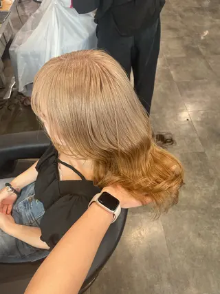 ミディアム カラー ハイトーン 横浜💞ミオのヘアスタイル