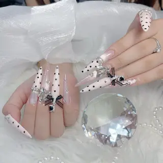 ネイル Lyna 池袋のネイルデザイン