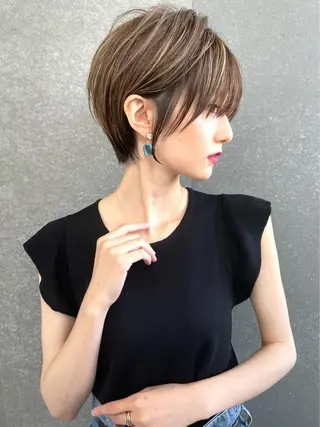 ショート カラー レイヤー/顔まわり/ 髪質改善パーマ/川合のヘアスタイル