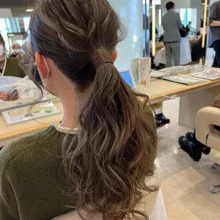 ロング ヘアアレンジ 盛れるレイヤーカット 得意🌹井上美沙のヘアスタイル