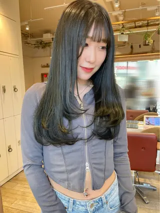 ロング カラー ✨横須賀髪質改善✨️ 加藤 百音のヘアスタイル